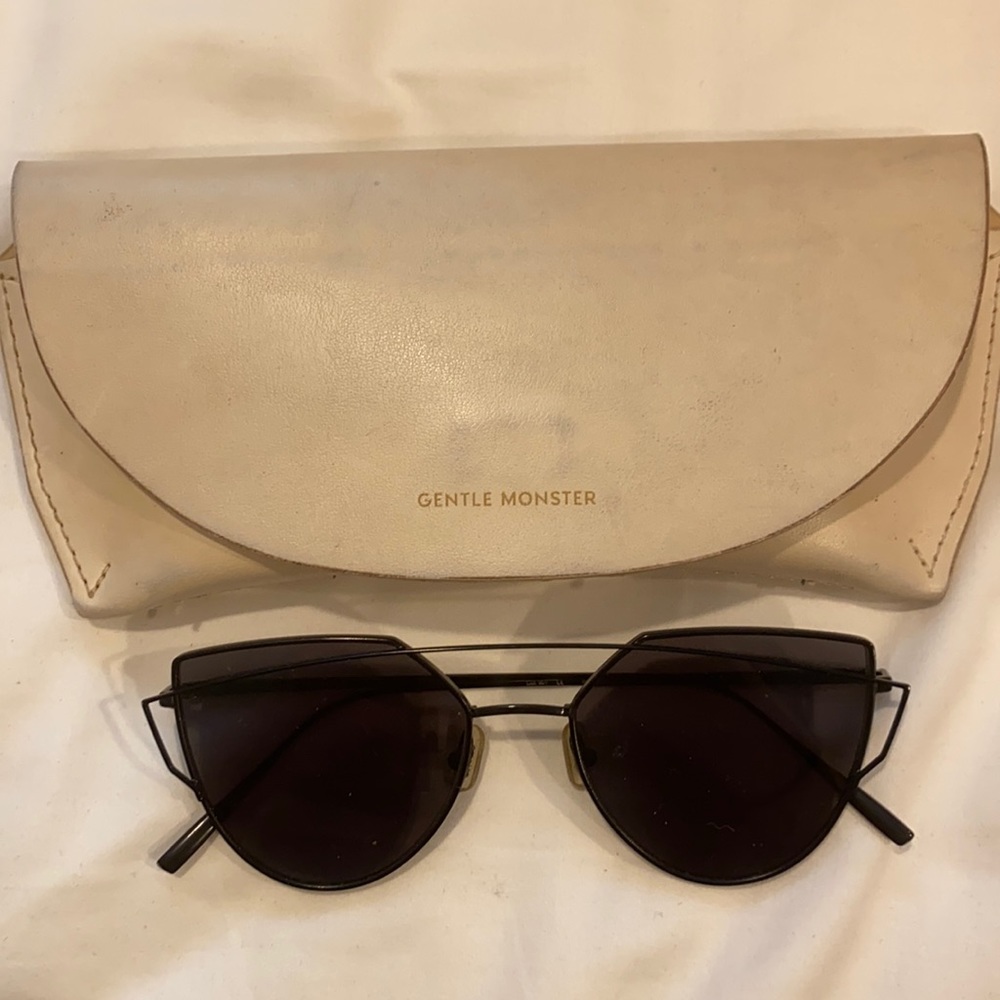 Gentle Monster sunglasses, black, used